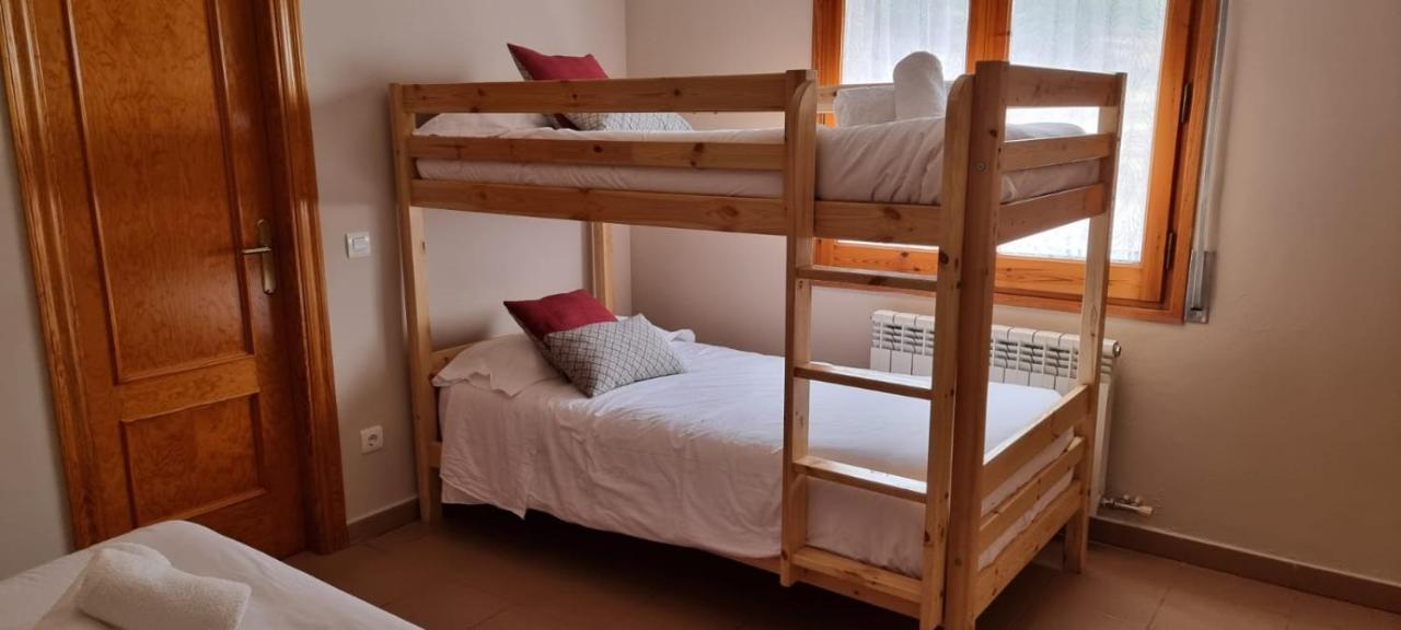Hostal Rural Cal Xic Saldés Exteriör bild